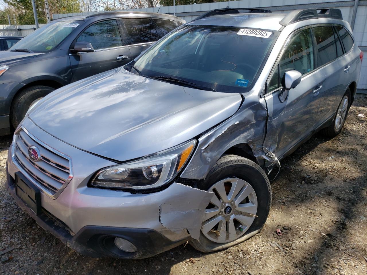 Photo 2 from auction – 2017 SUBARU OUTBACK 2. with VIN 4S4BSACC0H3223272