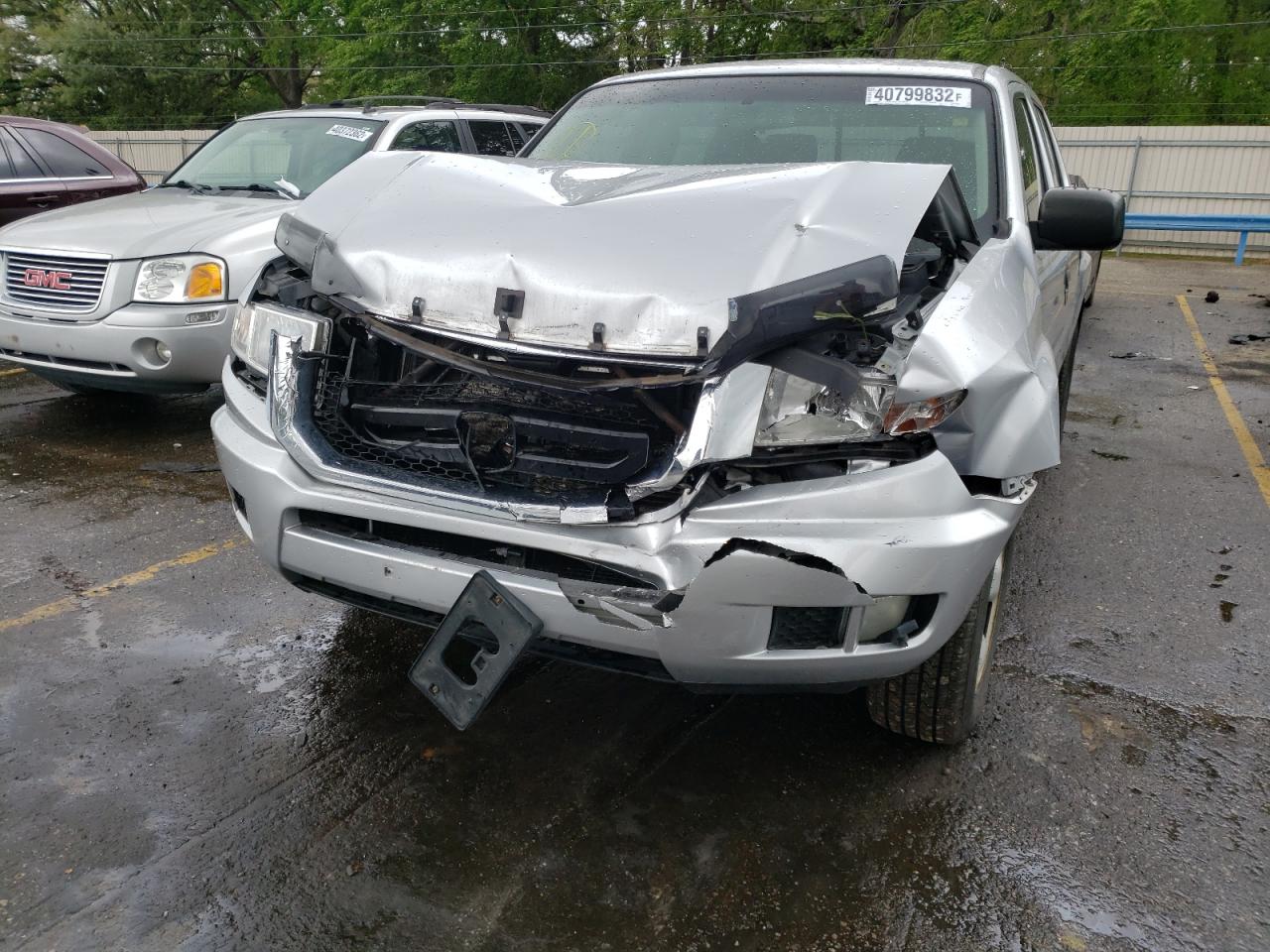 Photo 9 from auction – 2010 HONDA RIDGELINE with VIN 5FPYK1F26AB006374
