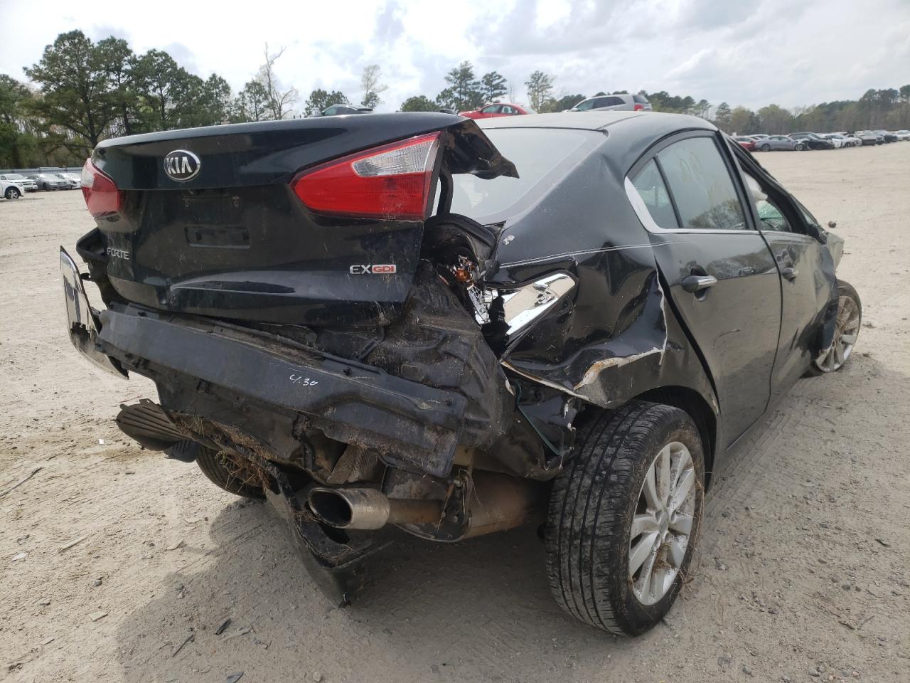 Photo 4 from auction – 2014 KIA FORTE EX with VIN KNAFX4A86E5080509