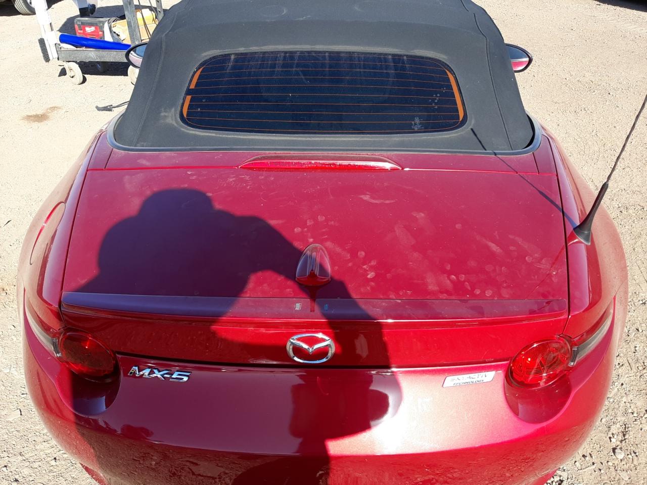 Photo 6 from auction – 2016 MAZDA MX-5 MIATA with VIN JM1NDAD7XG0109955