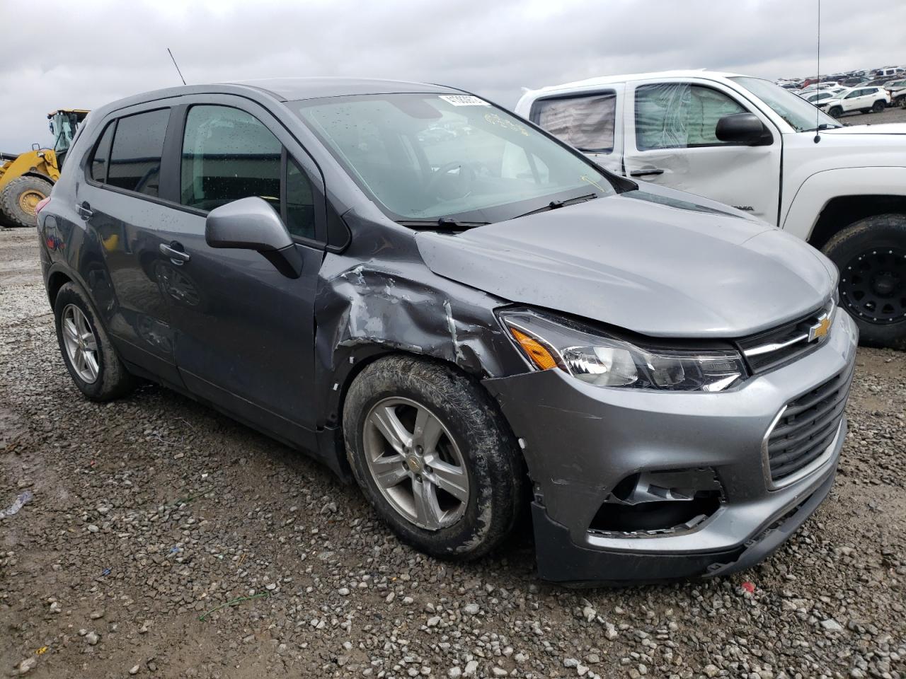 CHEVROLET TRAX LS 2020 with VIN 3GNCJKSB5LL223959 - Photo from auction