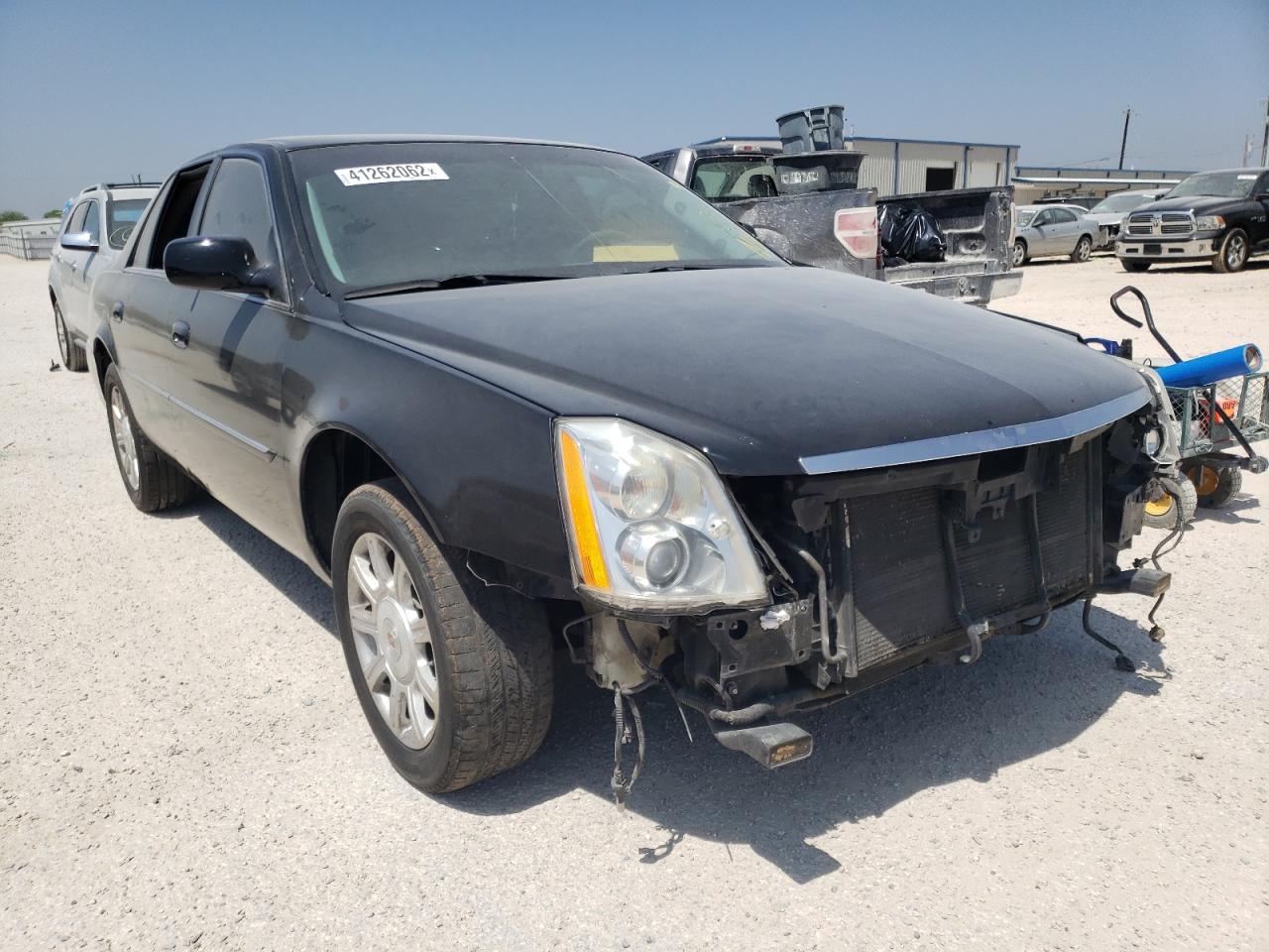 CADILLAC DTS 2009 with VIN 1G6KD57Y69U134588 - Photo from auction