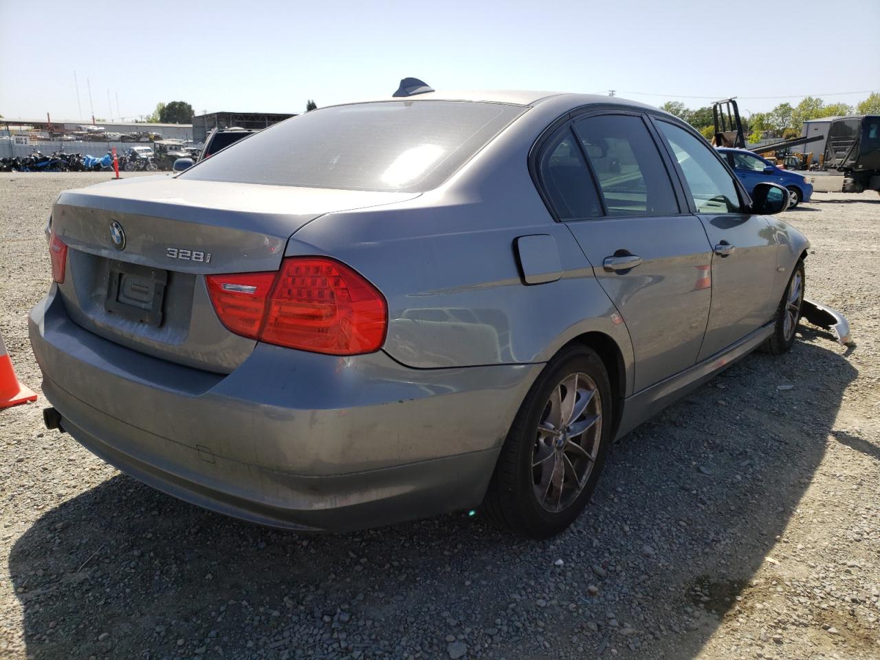 Photo 4 from auction – 2010 BMW 328 I SULE with VIN WBAPH5G54ANM35577