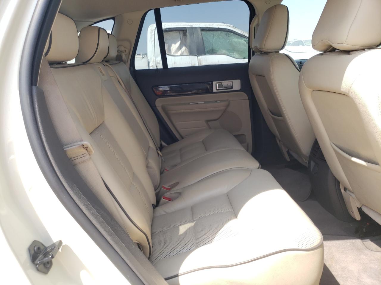 Photo 6 from auction – 2008 LINCOLN MKX with VIN 2LMDU68C38BJ39251