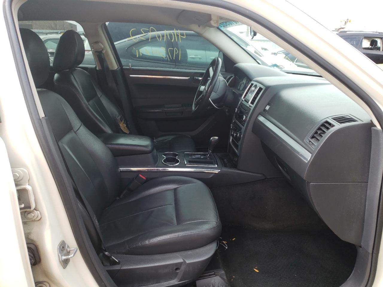 Photo 5 from auction – 2010 CHRYSLER 300 TOURIN with VIN 2C3CA5CV5AH326280