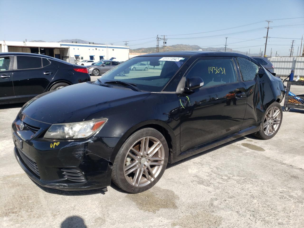 Photo 2 from auction – 2011 TOYOTA SCION TC with VIN JTKJF5C78B3020497