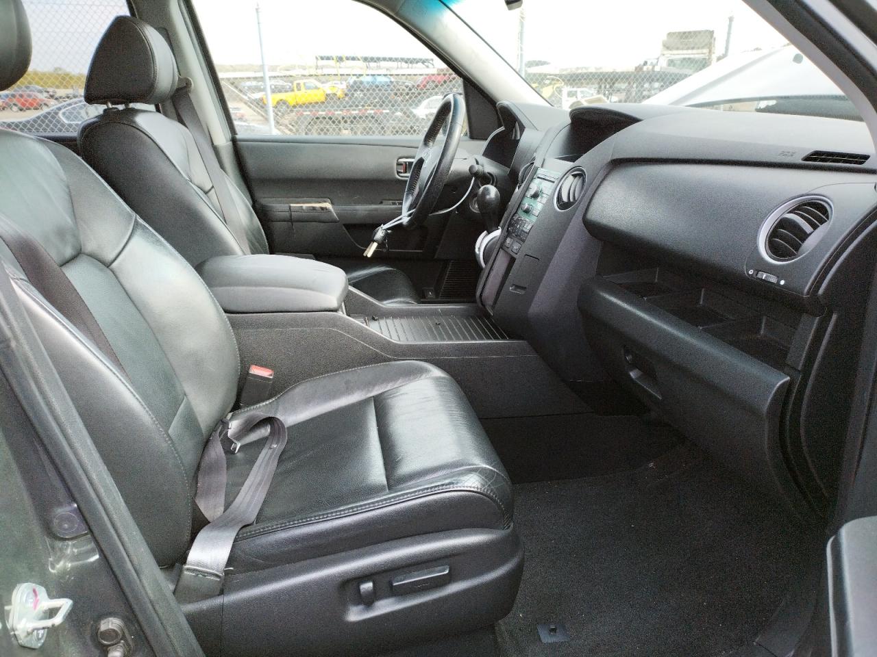 Photo 5 from auction – 2011 HONDA PILOT EXL with VIN 5FNYF4H59BB036248