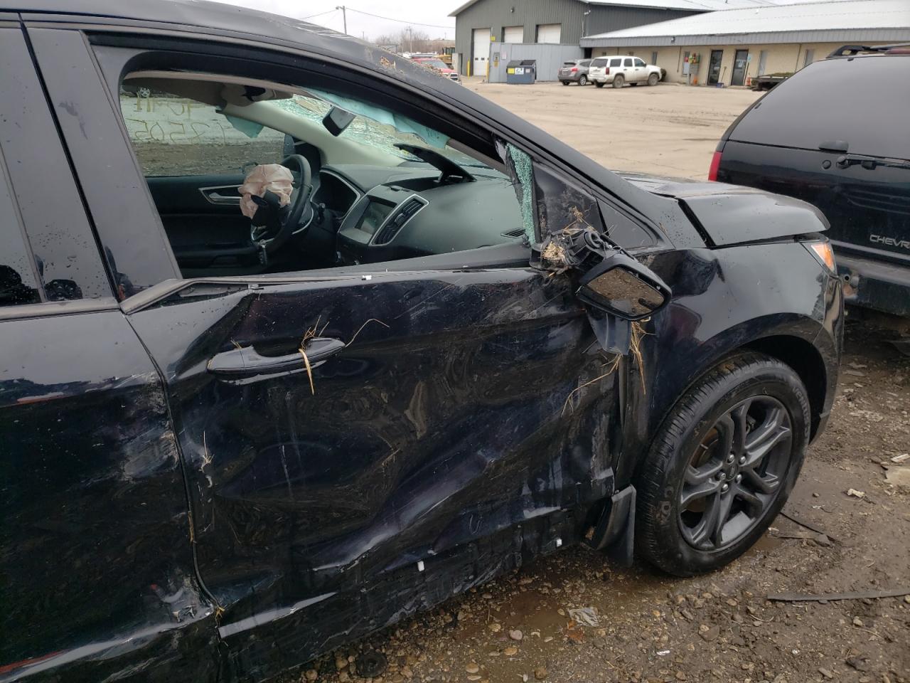 Photo 9 from auction – 2018 FORD EDGE SEL with VIN 2FMPK4J94JBB08582