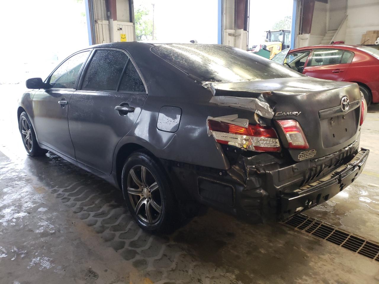 Photo 3 from auction – 2011 TOYOTA CAMRY BASE with VIN 4T1BF3EKXBU771074
