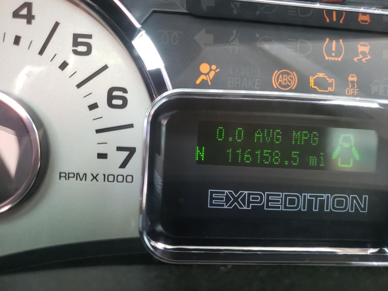 Photo 8 from auction – 2014 FORD EXPEDITION with VIN 1FMJU1H50EEF43014