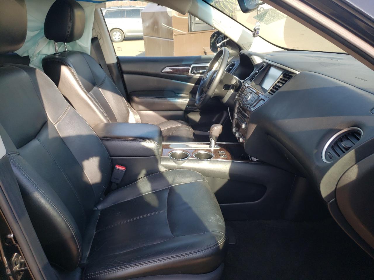 Photo 5 from auction – 2014 NISSAN PATHFINDER with VIN 5N1AR2MN9EC677562