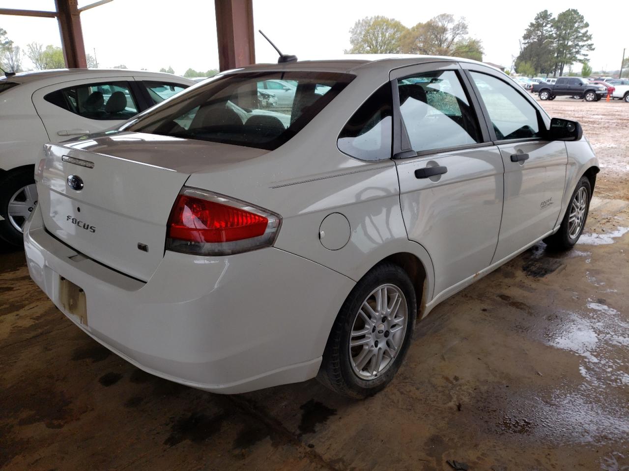 Photo 4 from auction – 2009 FORD FOCUS SE with VIN 1FAHP35N99W106208