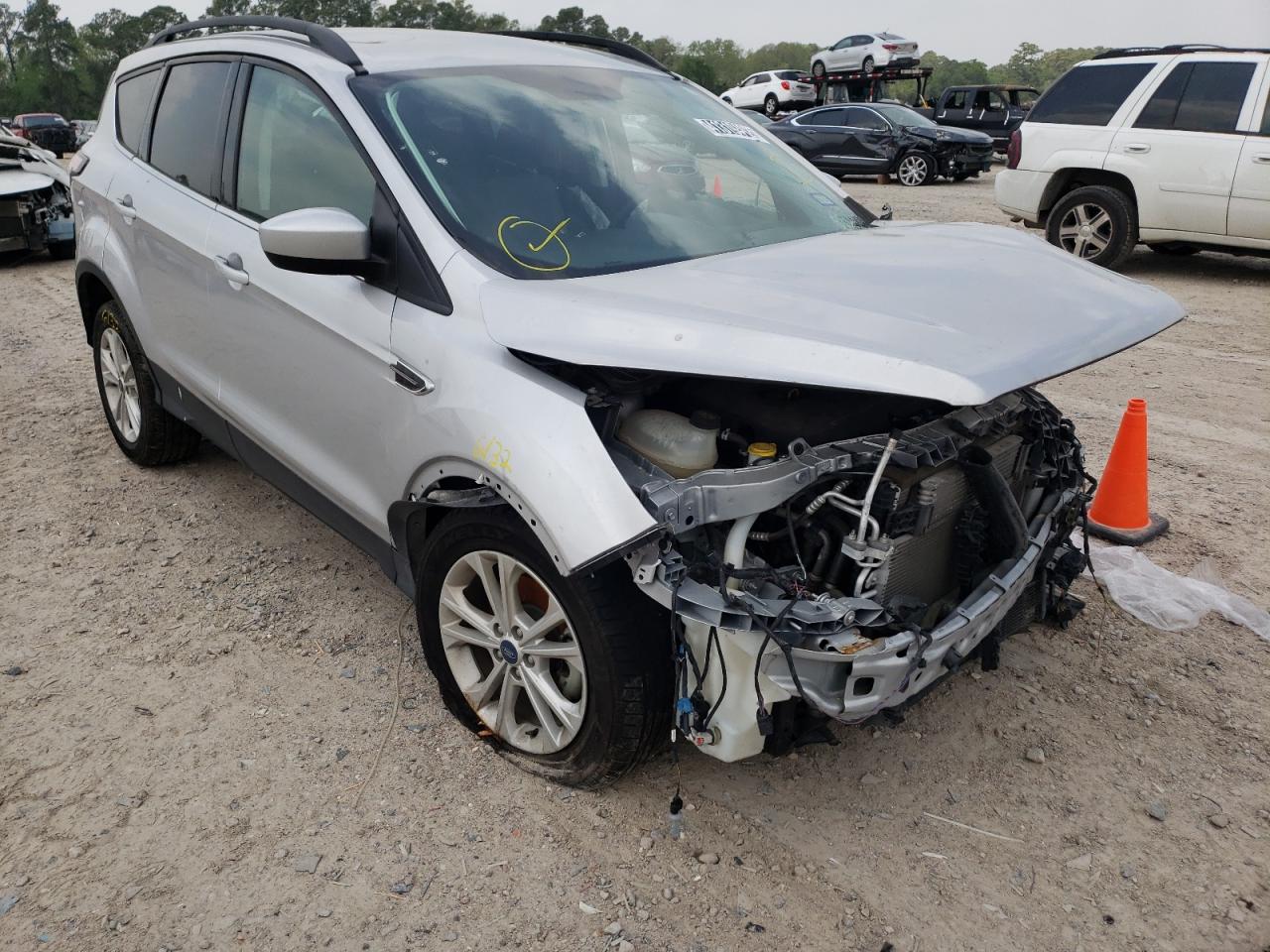 Photo 1 from auction – 2018 FORD ESCAPE SE with VIN 1FMCU0GD4JUD38243
