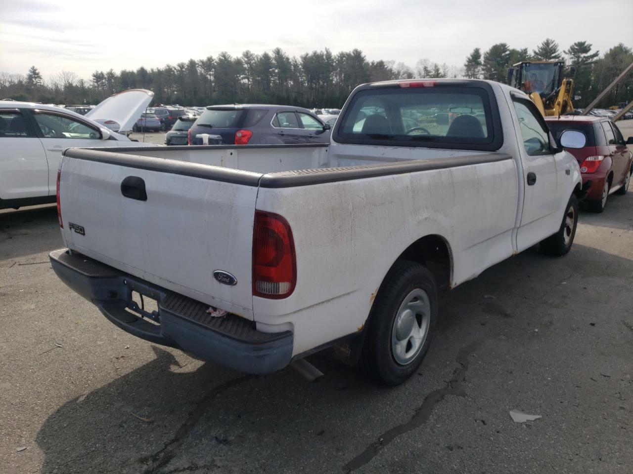 Photo 4 from auction – 2002 FORD F150 with VIN 2FTRF17232CA83017