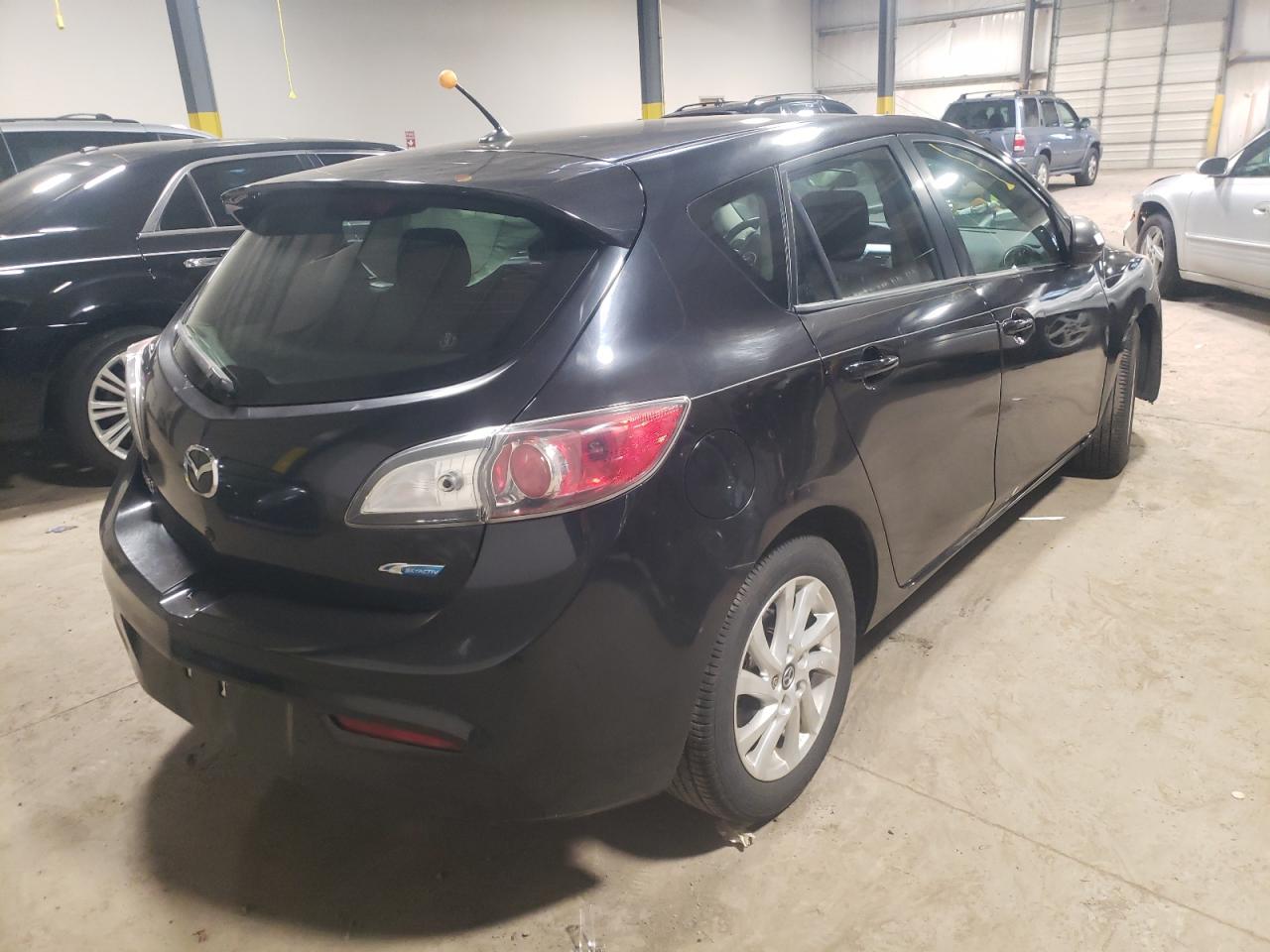 Фото 4 с аукциона – 2013 MAZDA 3 I с VIN JM1BL1LP5D1790717