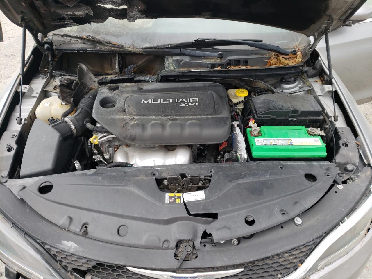 Photo 7 from auction – 2015 CHRYSLER 200 LIMITE with VIN 1C3CCCAB2FN552797