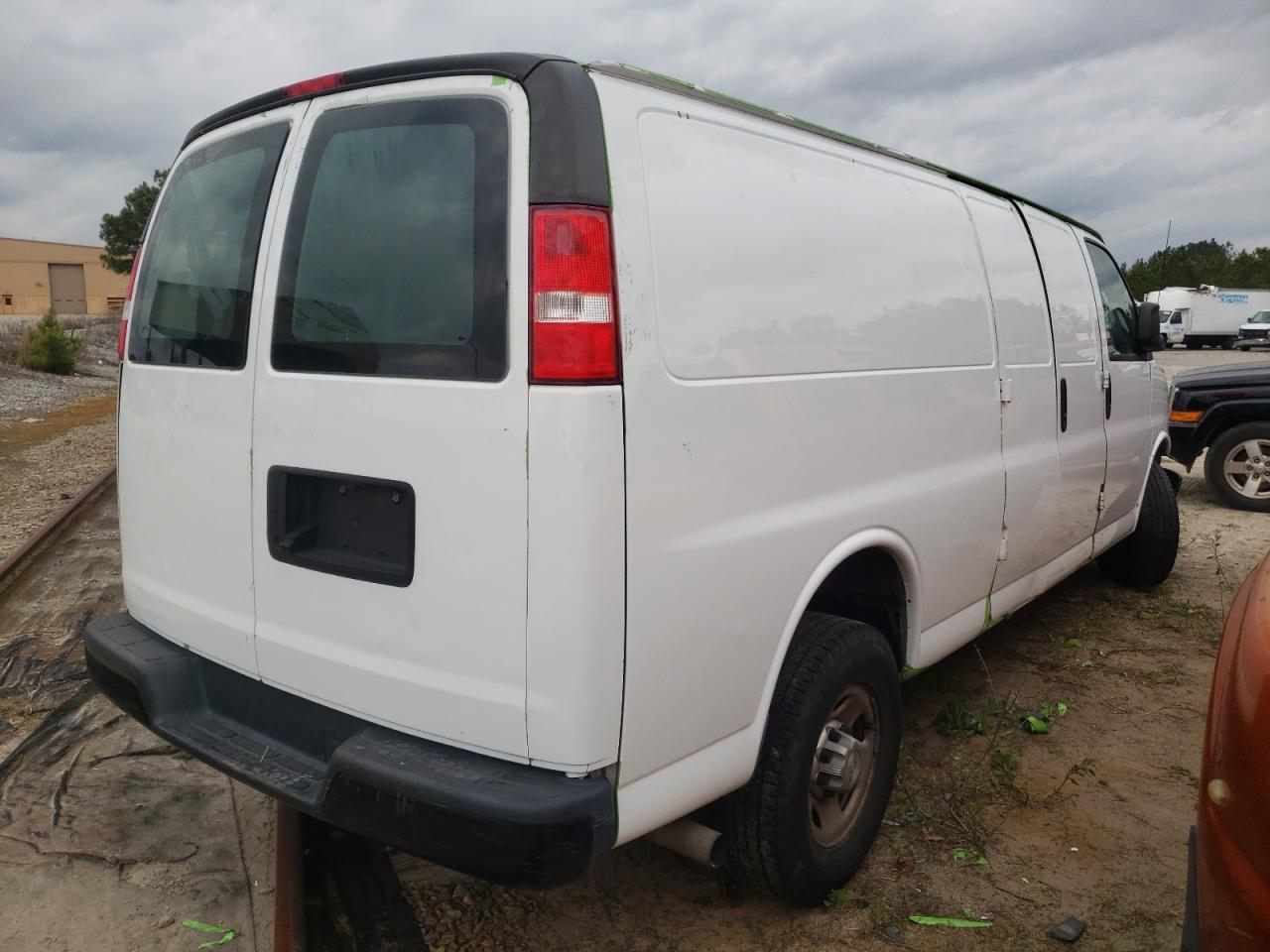Photo 4 from auction – 2018 CHEVROLET EXPRESS G2 with VIN 1GCWGBFP2J1269067