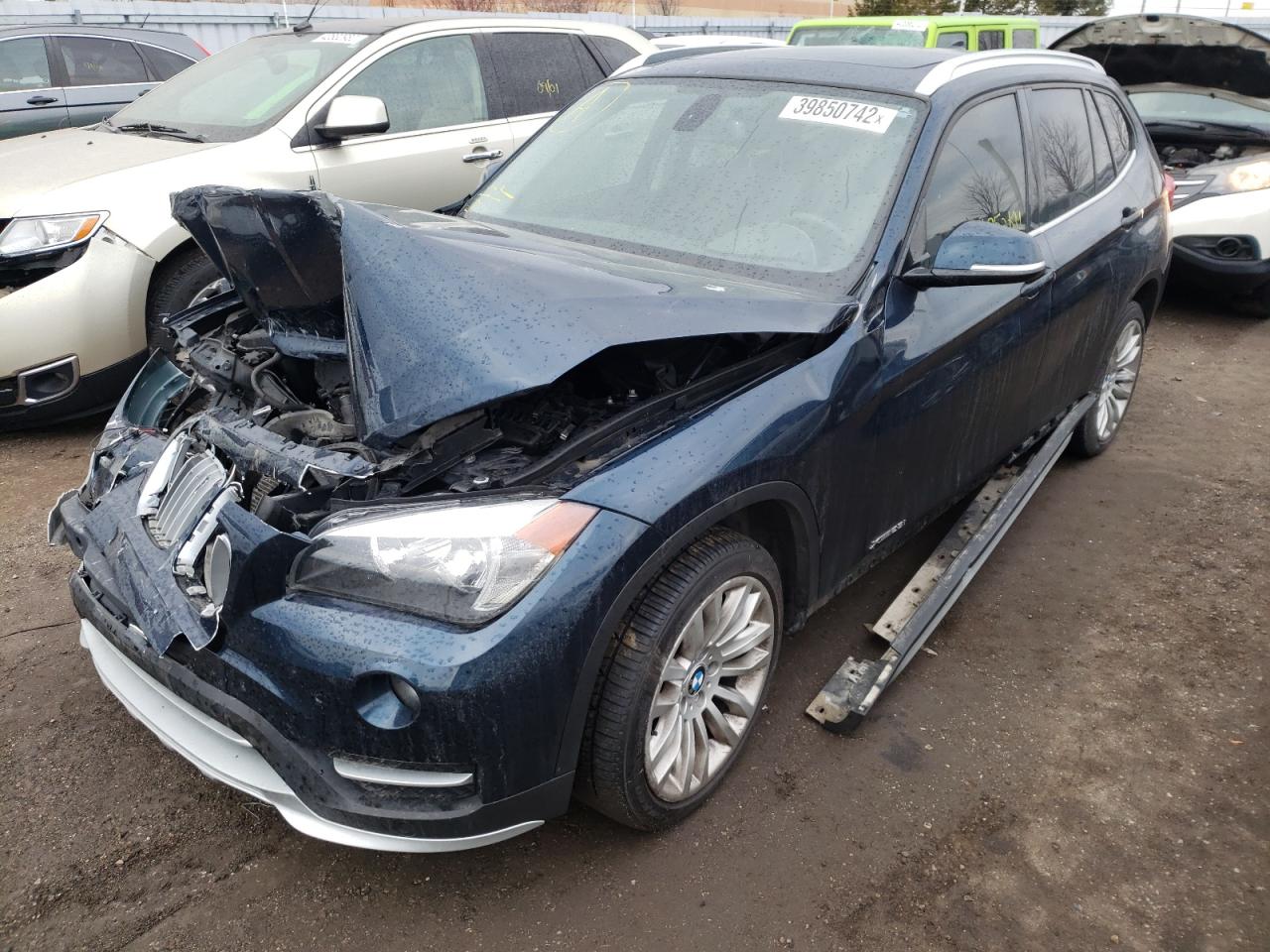 Photo 2 from auction – 2015 BMW X1 XDRIVE2 with VIN WBAVL1C51FVY37603