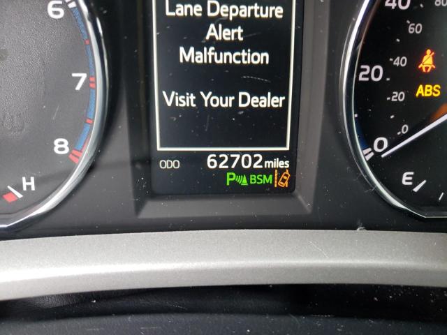 Photo 8 from auction – 2016 TOYOTA RAV4 LIMIT with VIN 2T3DFREV1GW511666