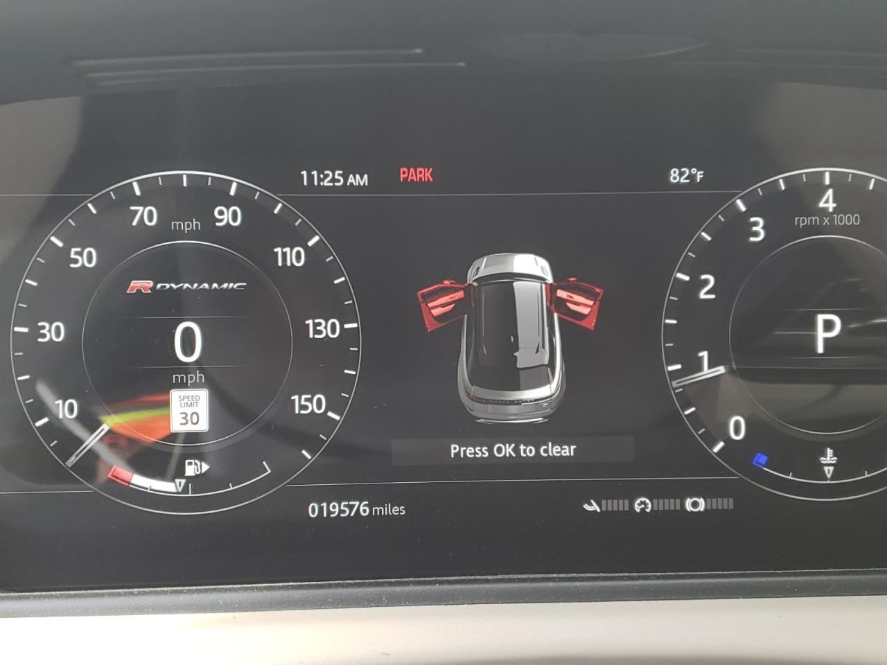Photo 8 from auction – 2019 LAND ROVER RANGE ROVE with VIN SALYL2EX2KA228468