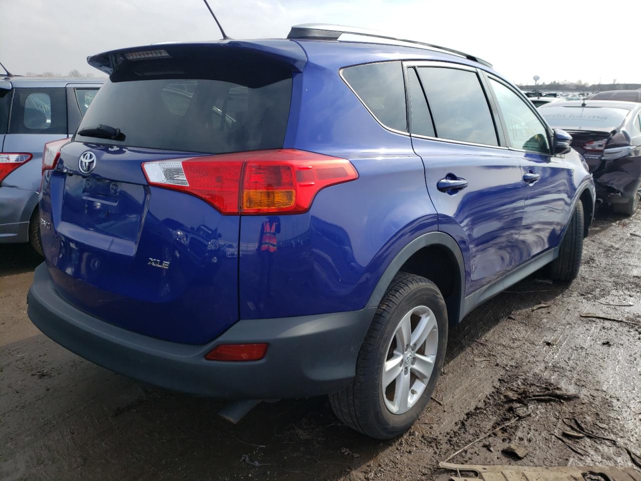 Photo 4 from auction – 2014 TOYOTA RAV4 XLE with VIN 2T3WFREVXEW087152