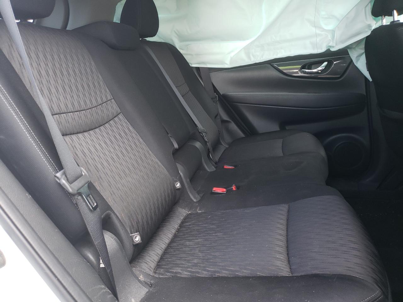 Photo 6 from auction – 2017 NISSAN ROGUE S with VIN KNMAT2MT8HP545233