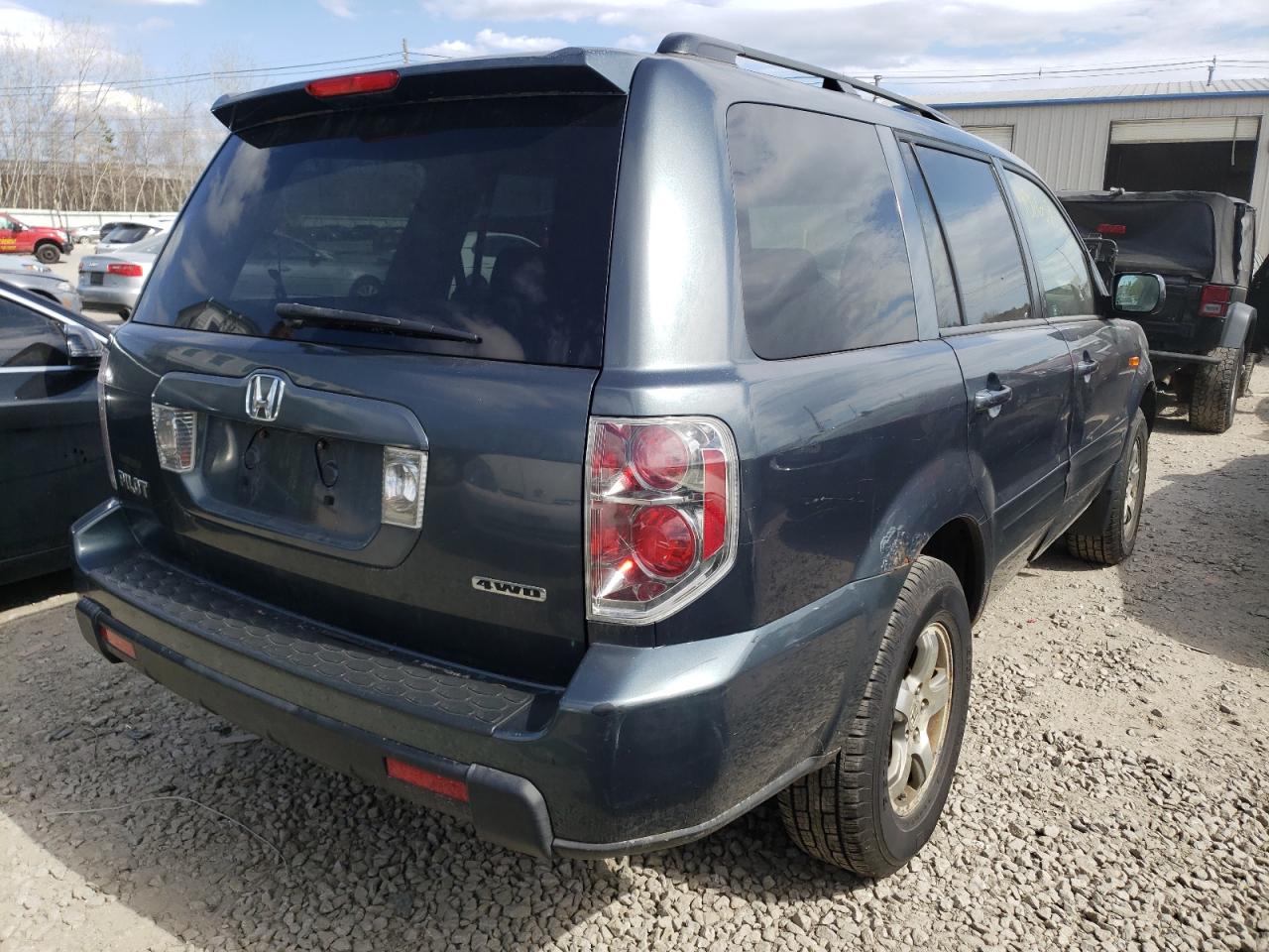 Photo 4 from auction – 2006 HONDA PILOT EX with VIN 2HKYF18606H551766