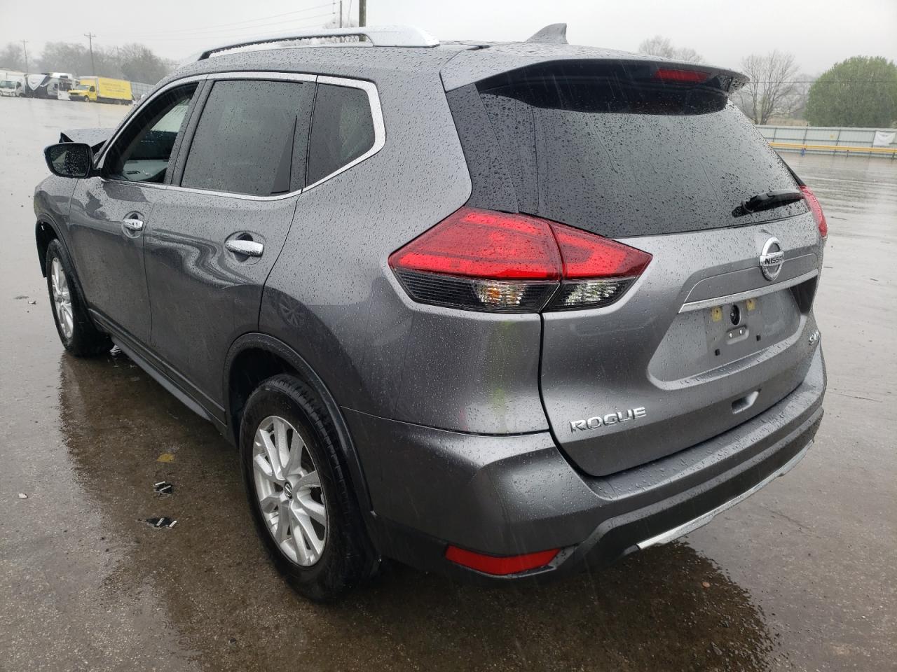 Photo 3 from auction – 2017 NISSAN ROGUE S with VIN KNMAT2MV5HP506147