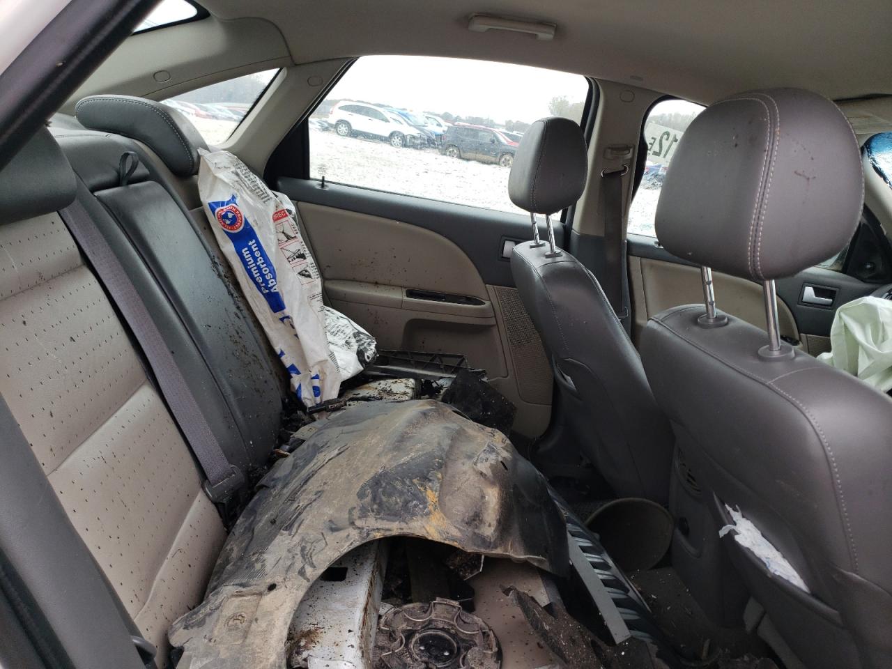 Photo 6 from auction – 2008 MERCURY SABLE LUXU with VIN 1MEHM40W28G607148