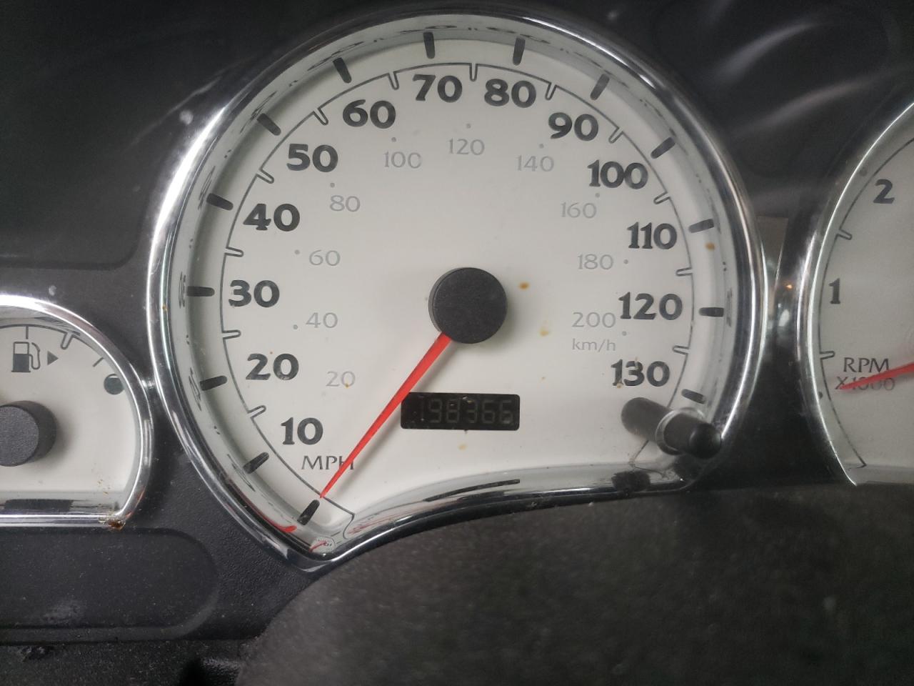 Photo 8 from auction – 2006 SATURN VUE with VIN 5GZCZ33D36S851580