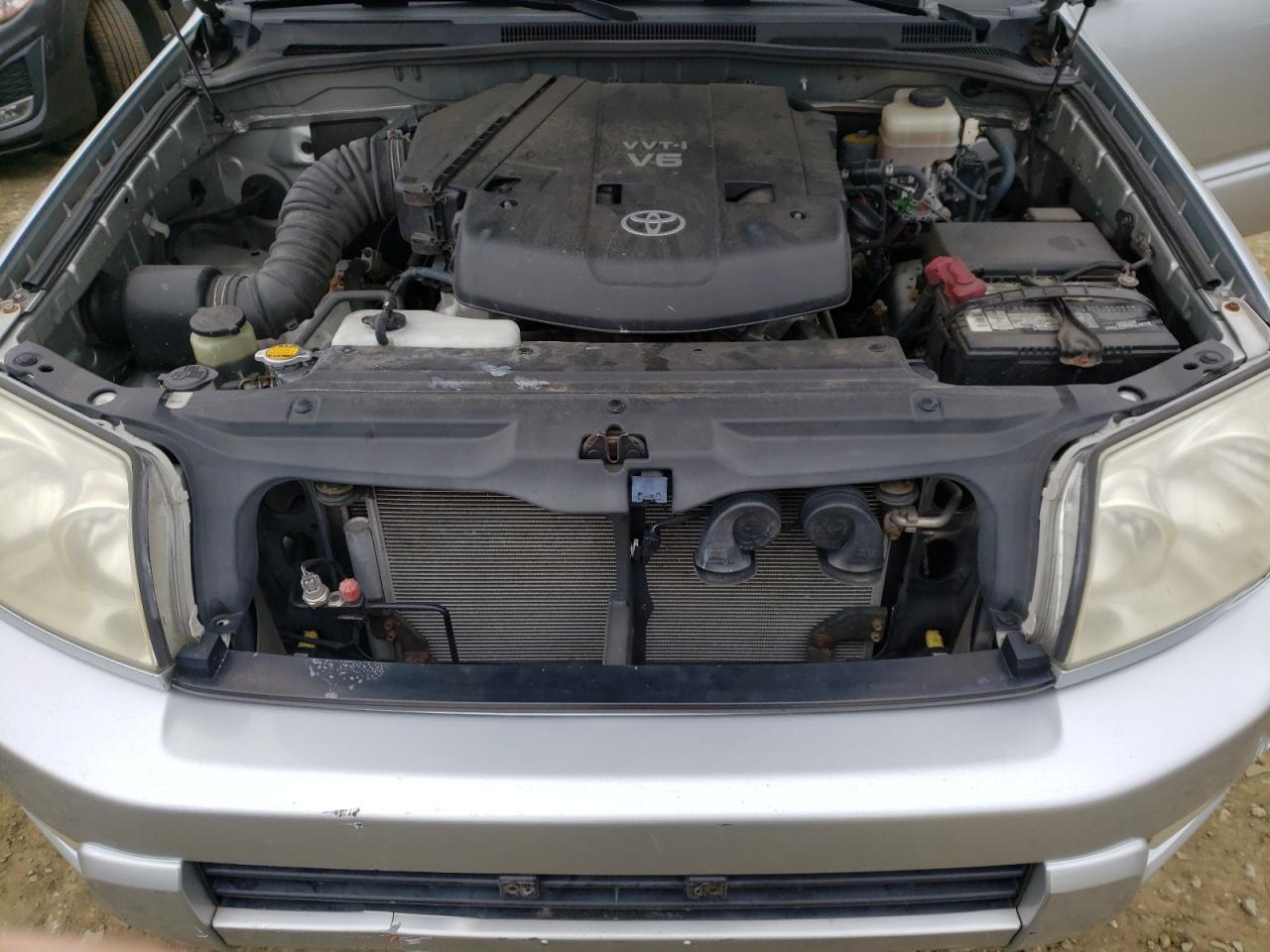 Photo 7 from auction – 2005 TOYOTA 4RUNNER SR with VIN JTEBU14R650074831