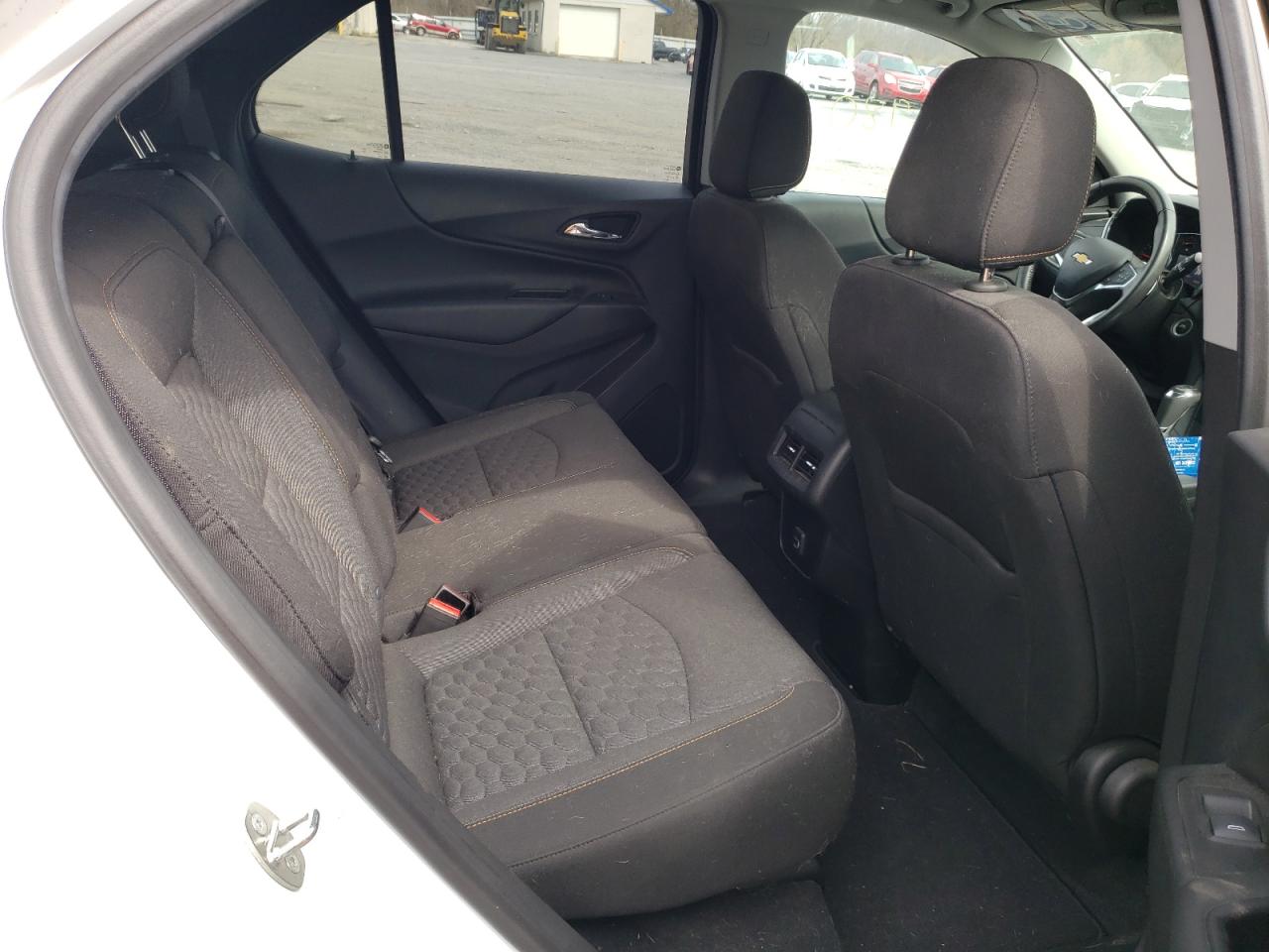 Photo 6 from auction – 2019 CHEVROLET EQUINOX LT with VIN 2GNAXLEX6K6192467