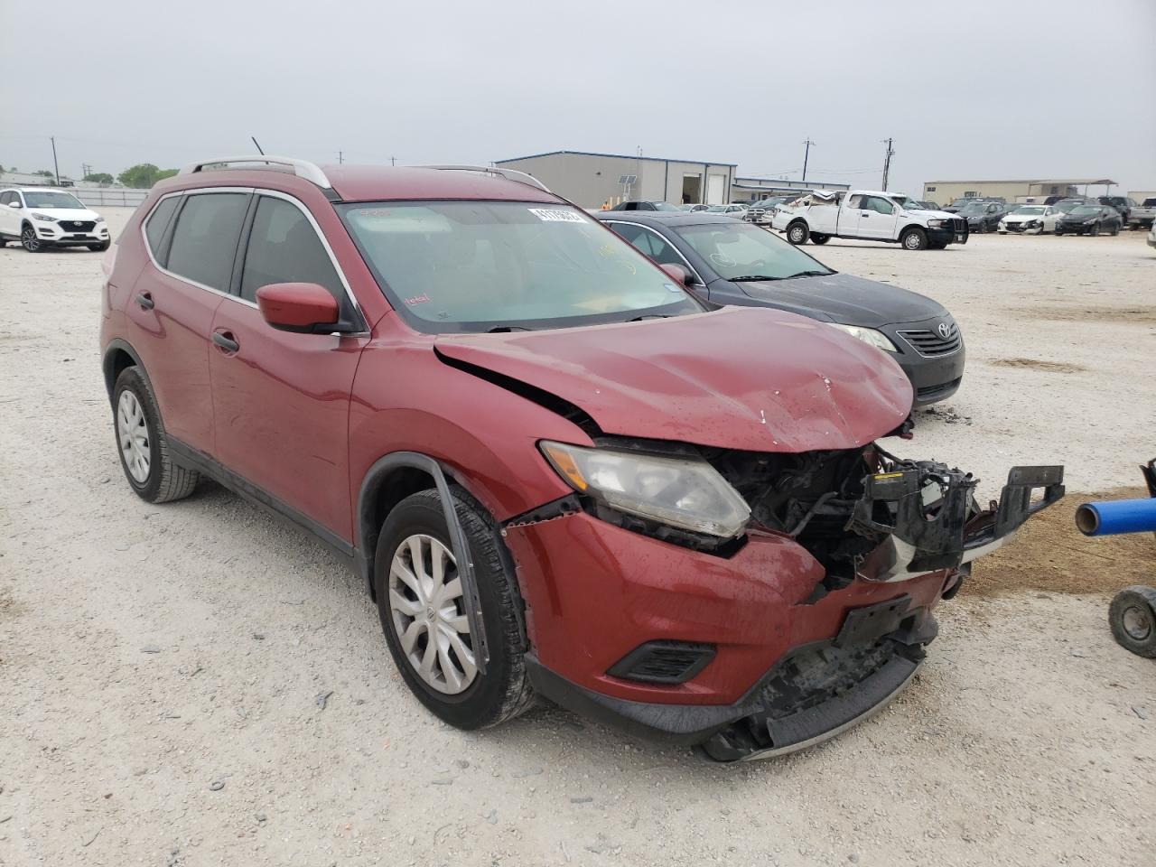 NISSAN ROGUE S 2016 with VIN KNMAT2MT7GP625704 - Photo from auction
