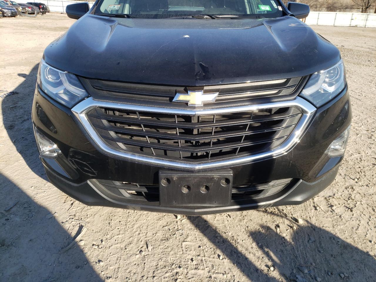 Photo 9 from auction – 2018 CHEVROLET EQUINOX LT with VIN 2GNAXTEX5J6337917
