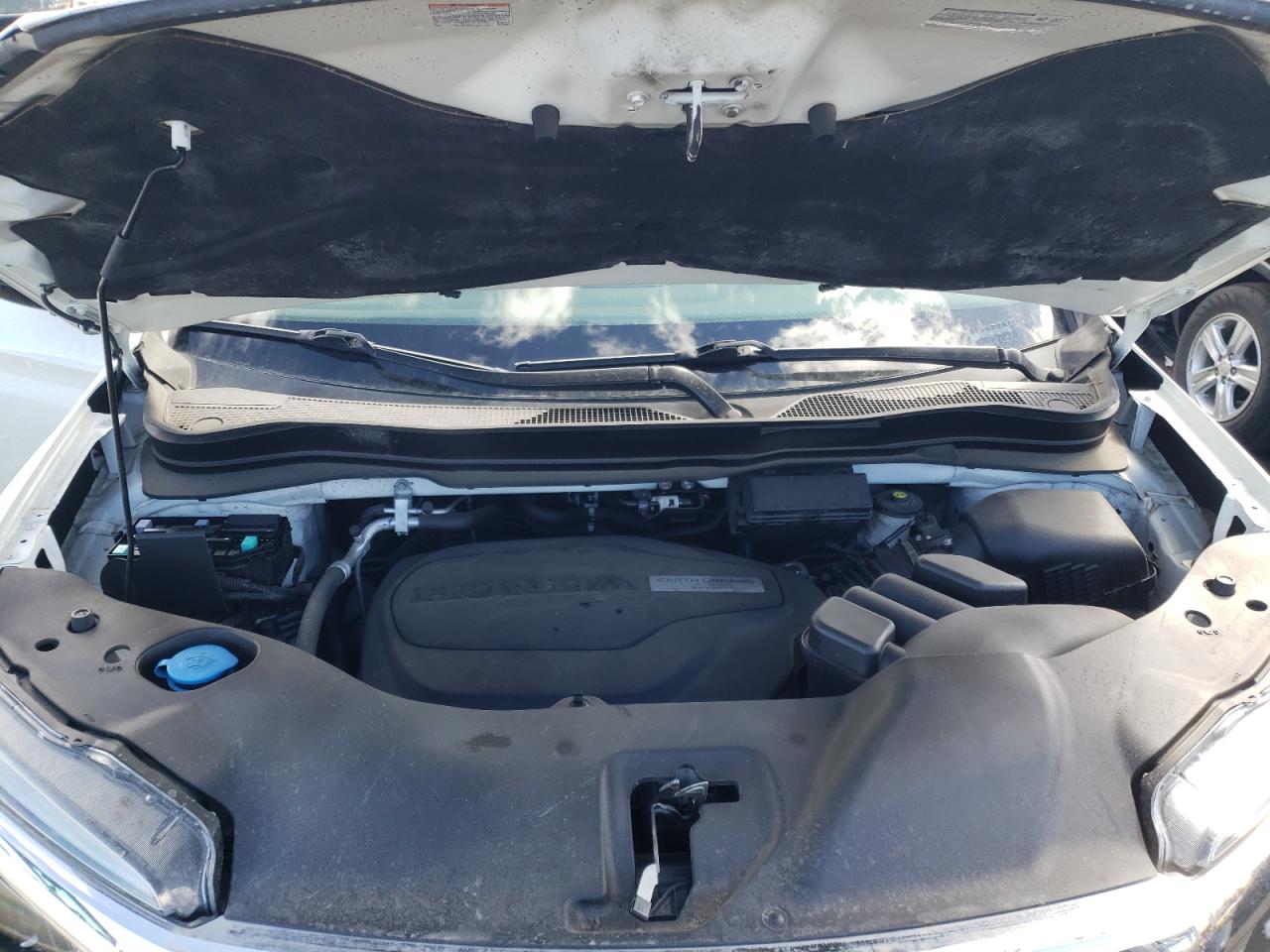 Photo 7 from auction – 2019 HONDA RIDGELINE with VIN 5FPYK3F78KB012153