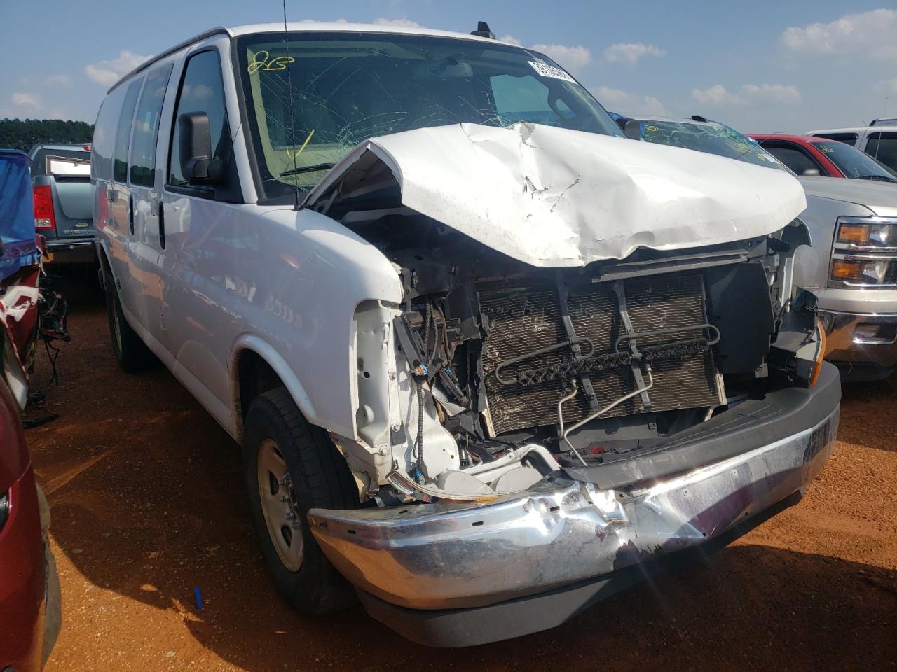 CHEVROLET EXPRESS G2 2018 with VIN 1GCWGAFG6J1345268 - Photo from auction