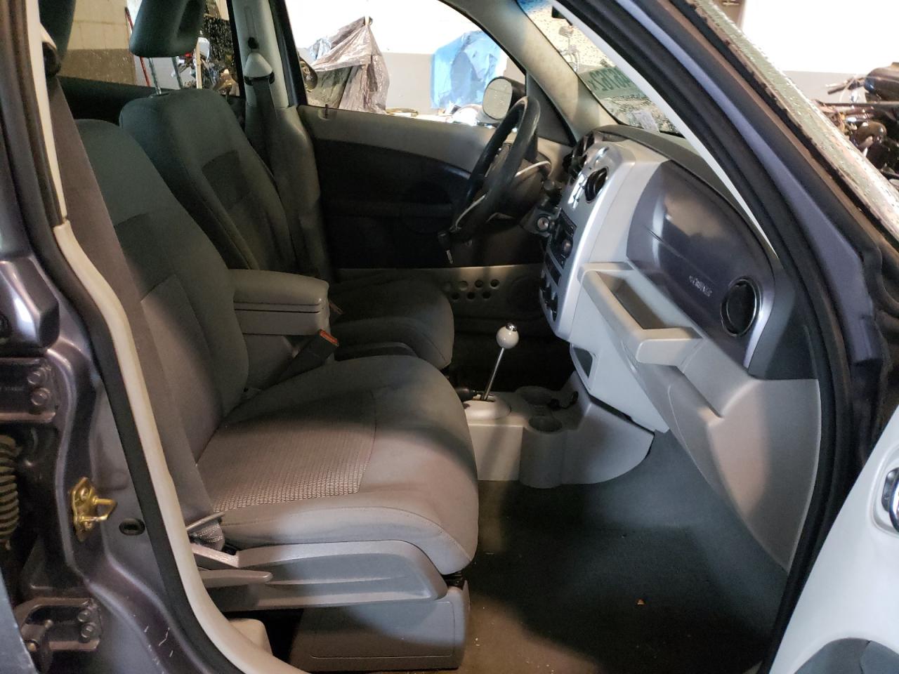 Photo 5 from auction – 2007 CHRYSLER PT CRUISER with VIN 3A4FY58B87T624898