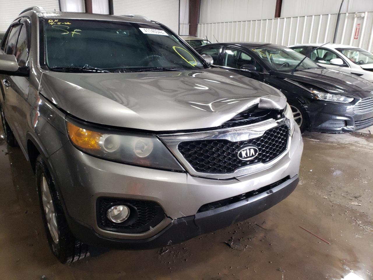 Photo 9 from auction – 2012 KIA SORENTO BA with VIN 5XYKTCA66CG230550