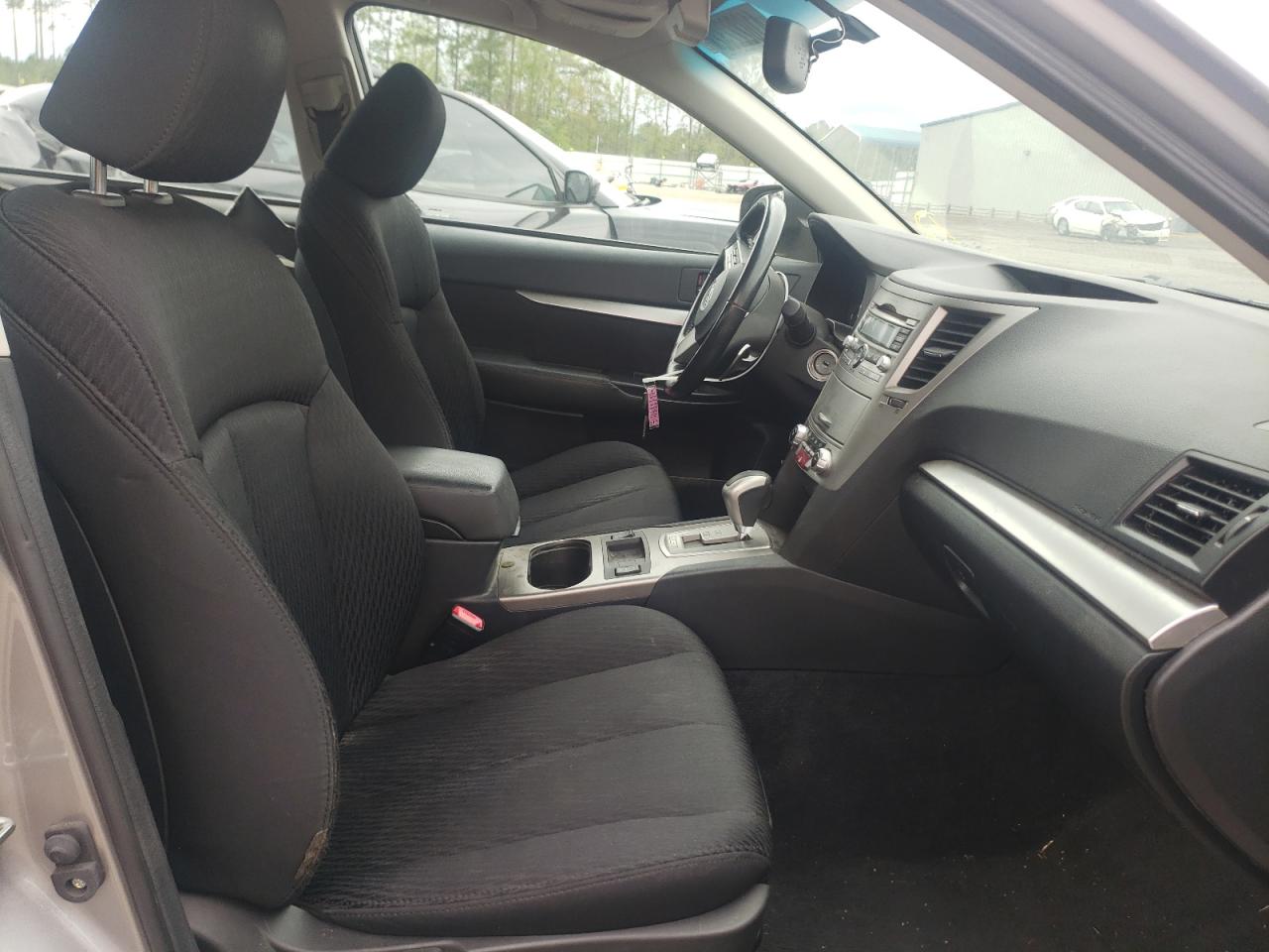 Photo 5 from auction – 2010 SUBARU LEGACY 2.5 with VIN 4S3BMBH69A3228869