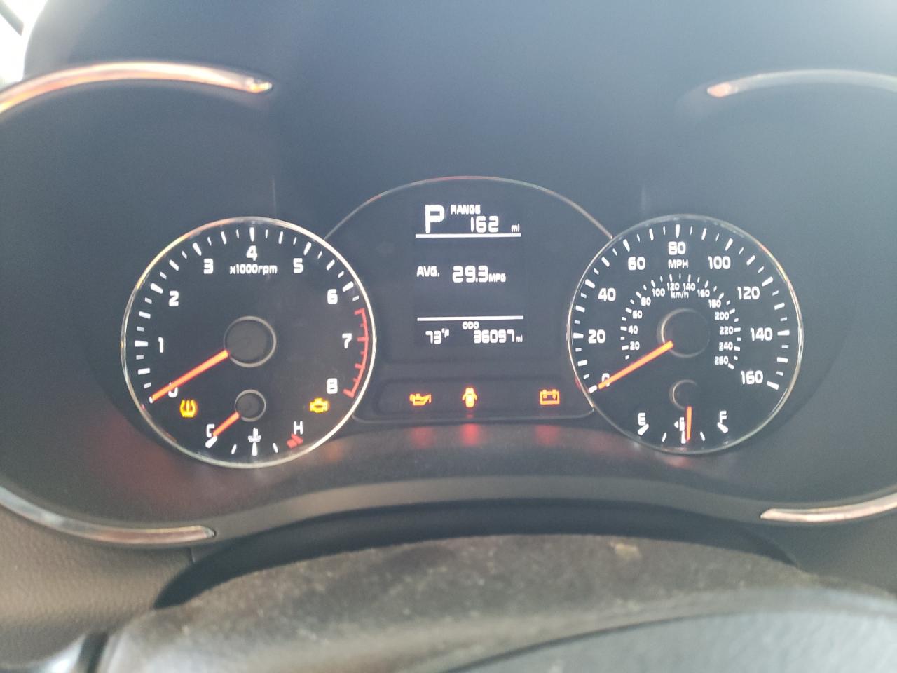 Photo 8 from auction – 2017 KIA FORTE LX with VIN 3KPFK4A74HE033514