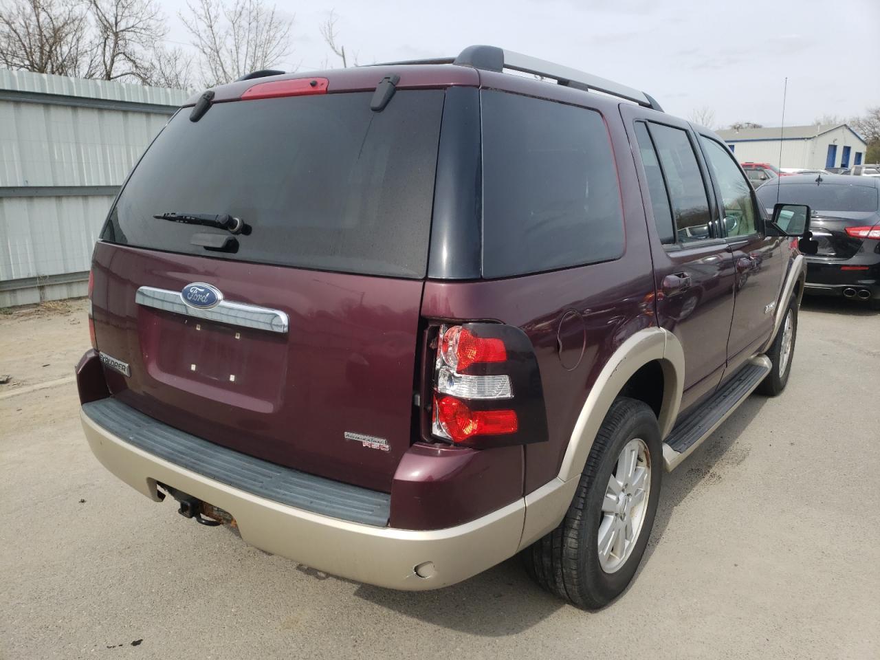 Photo 4 from auction – 2006 FORD EXPLORER E with VIN 1FMEU74E06UB25828