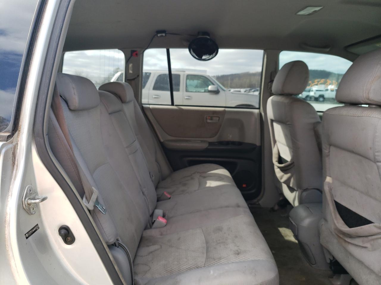 Photo 6 from auction – 2004 TOYOTA HIGHLANDER with VIN JTEDP21A640025762