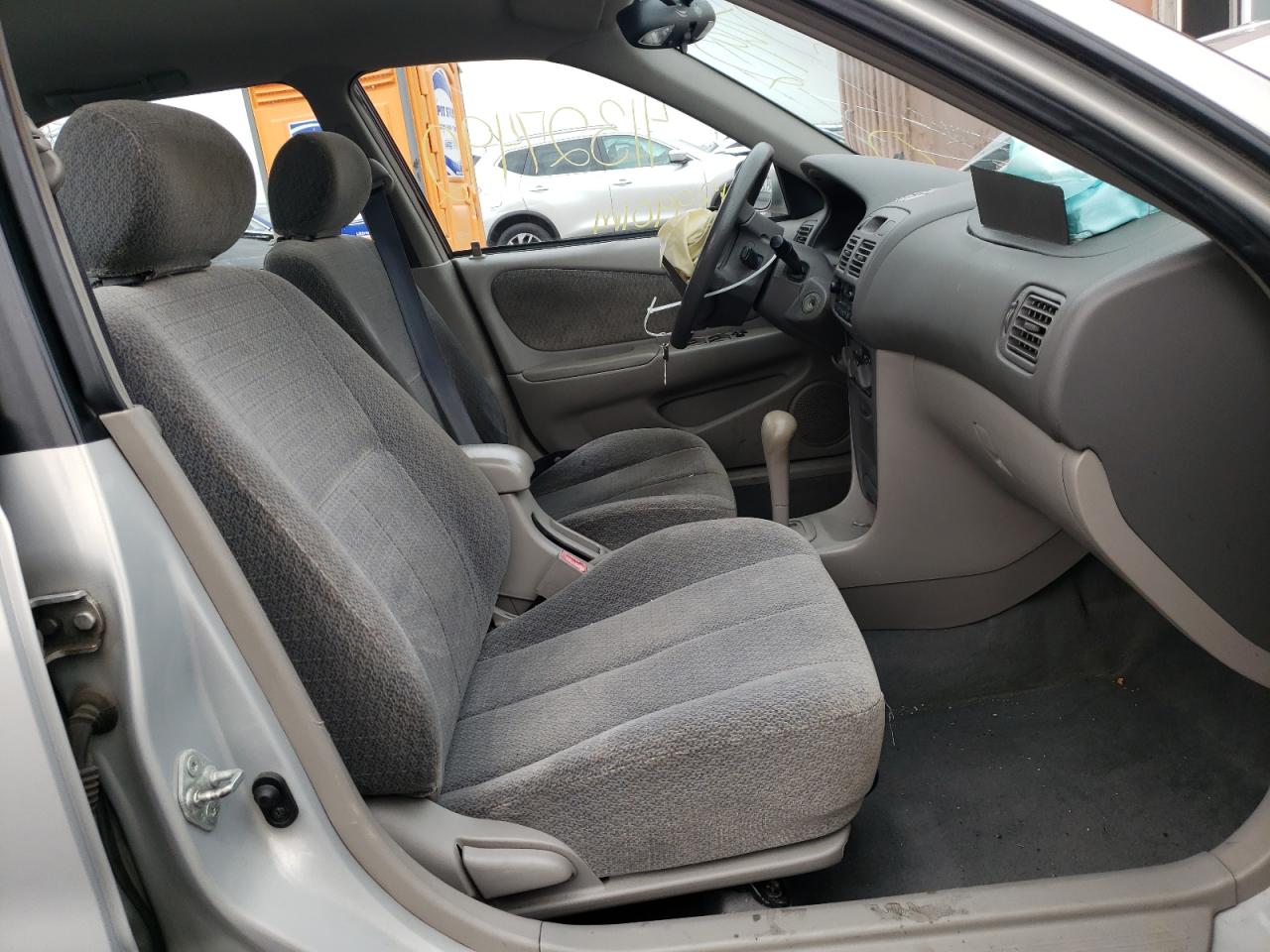Photo 5 from auction – 2001 TOYOTA COROLLA CE with VIN 1NXBR12E21Z551369