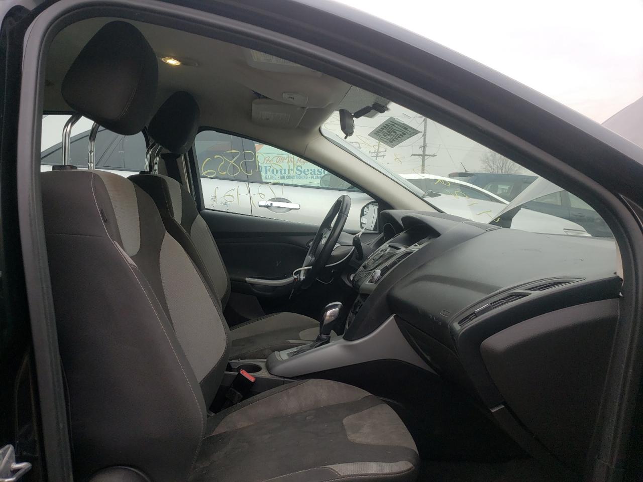 Foto 5 de la subasta – 2012 FORD FOCUS SE con VIN 1FAHP3K20CL127063