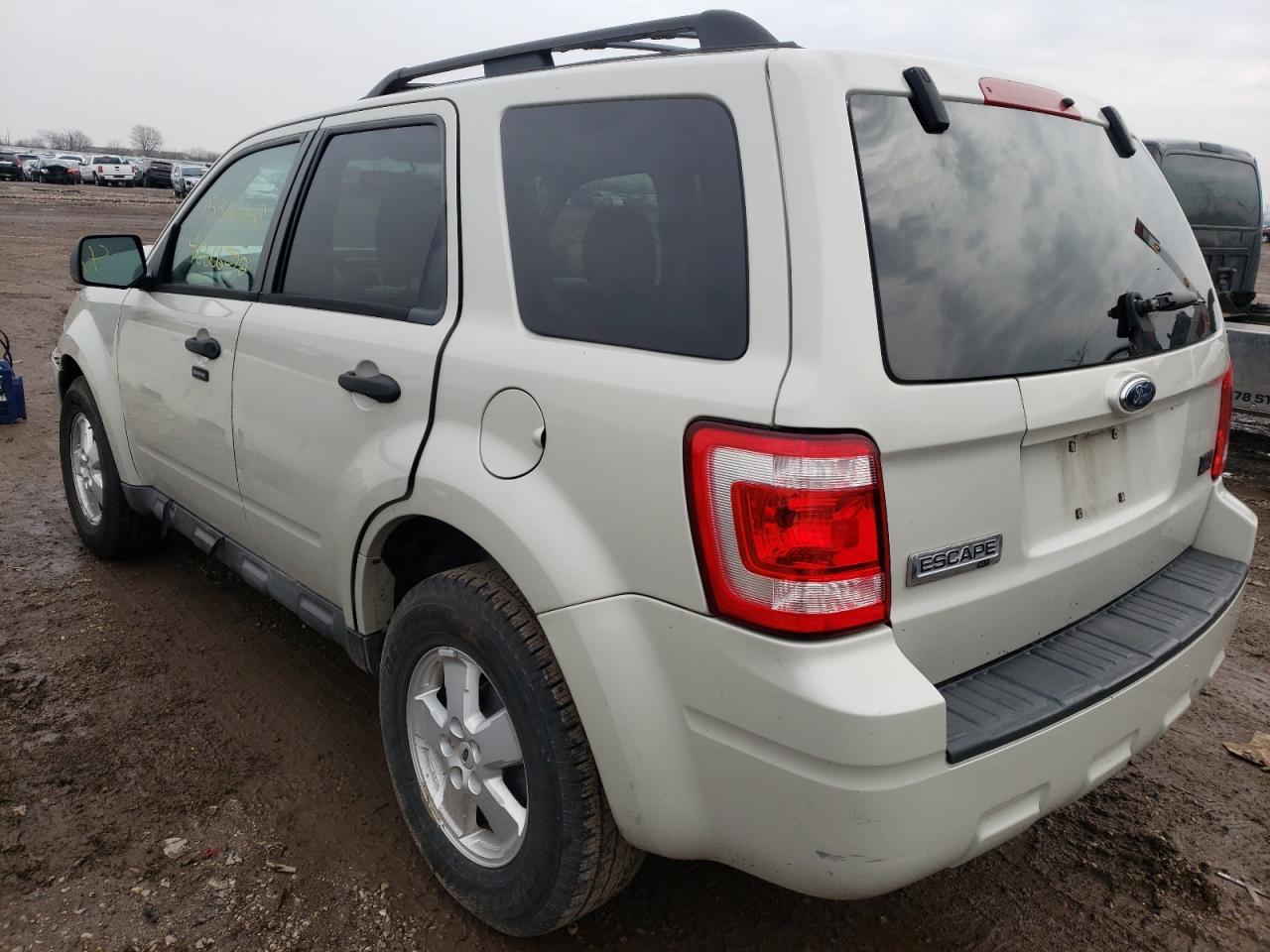 Photo 3 from auction – 2009 FORD ESCAPE with VIN 1FMCU03759KC97676