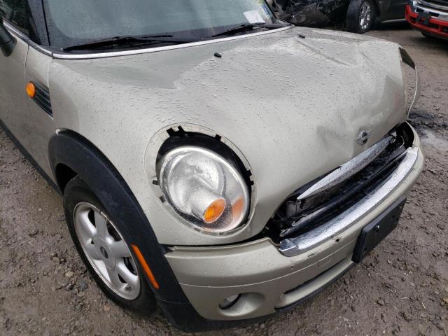 Photo 9 from auction – 2010 MINI COOPER with VIN WMWMF3C54ATZ21692