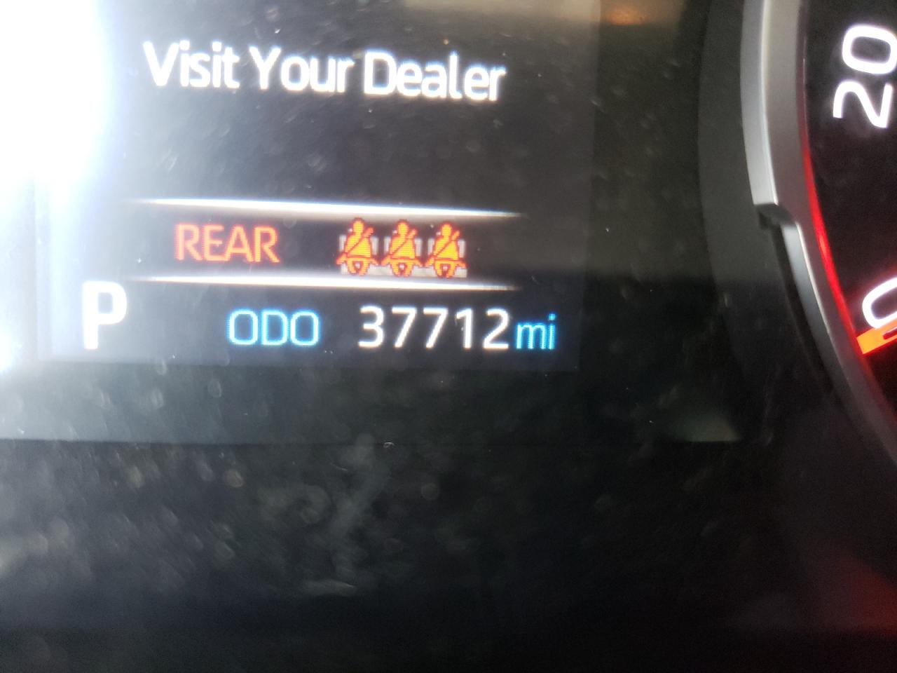 Photo 8 from auction – 2019 TOYOTA RAV4 LE with VIN 2T3H1RFV3KW007790