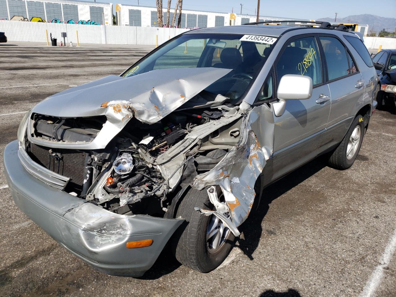 Photo 2 from auction – 2001 LEXUS RX300 with VIN JTJGF10U010087676