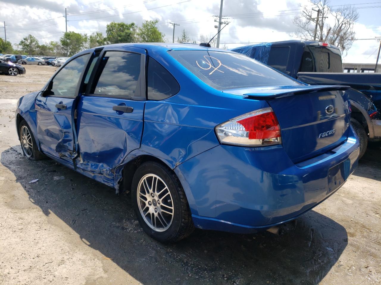Photo 3 from auction – 2010 FORD FOCUS with VIN 1FAHP3FNXAW286723