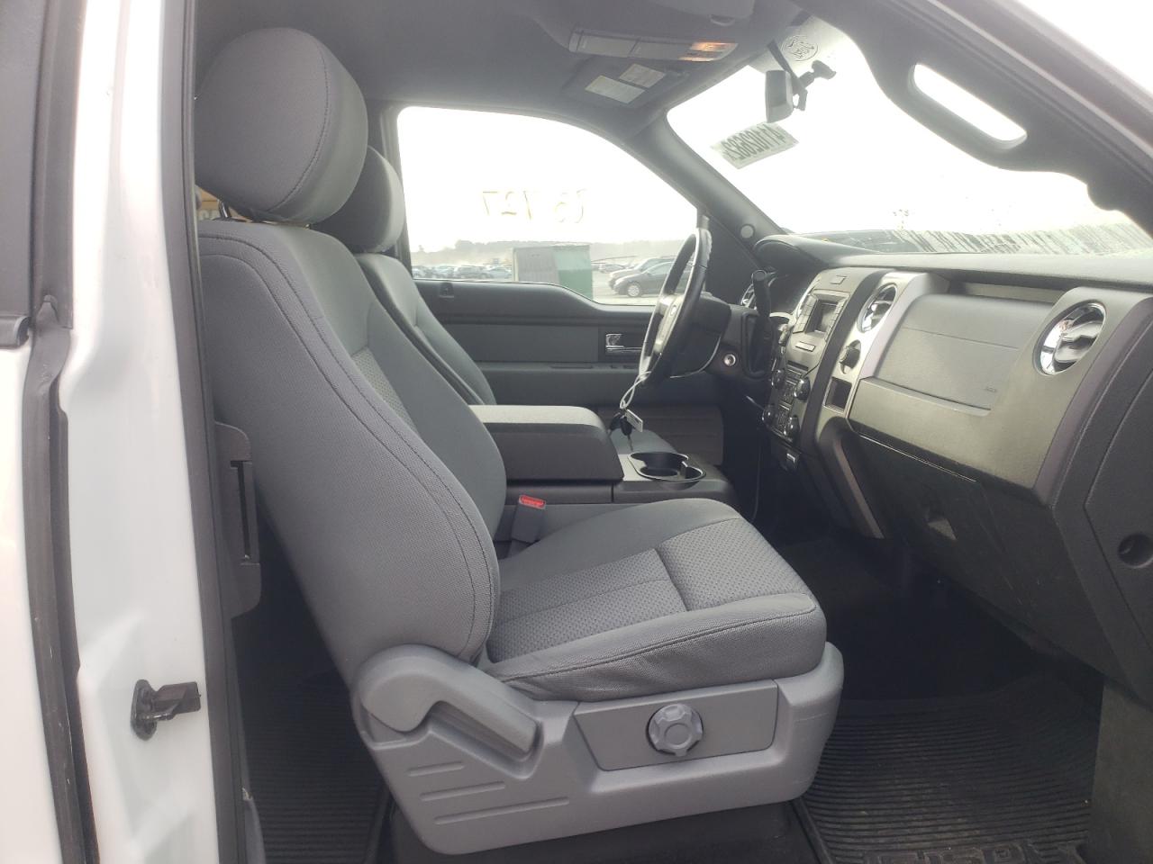 Photo 5 from auction – 2014 FORD F150 SUPER with VIN 1FTFX1ET6EFA35578